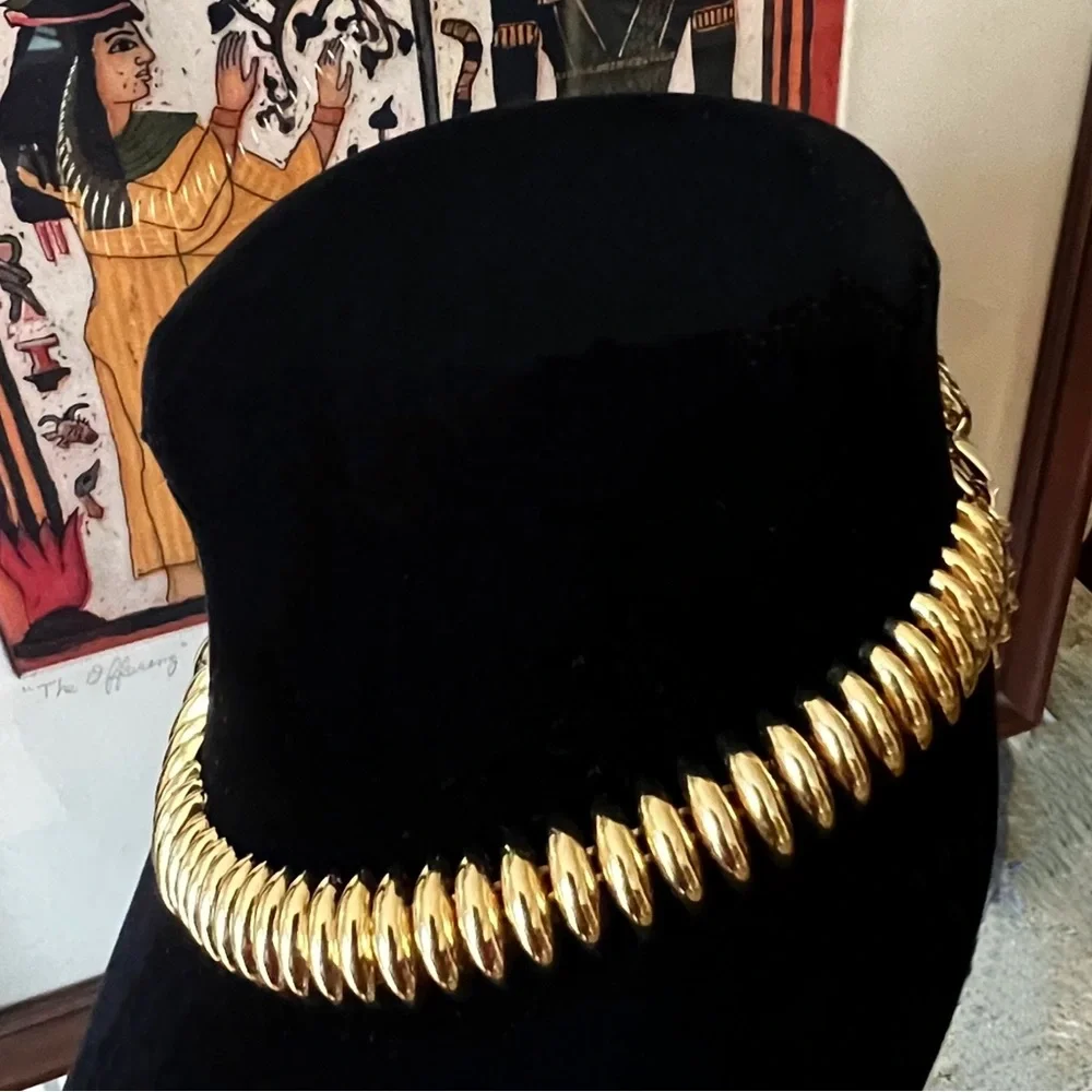 Domed Navette Contour Choker Necklace w/a Polished Finish - Picture 2 of 6